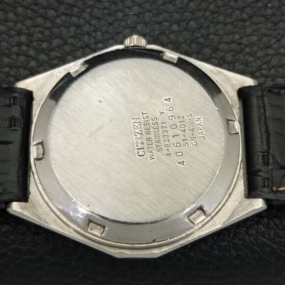 Vintage 1980 Citizen Automatic Mens Silver Watch W/daydate & Green accents - Picture 8 of 10